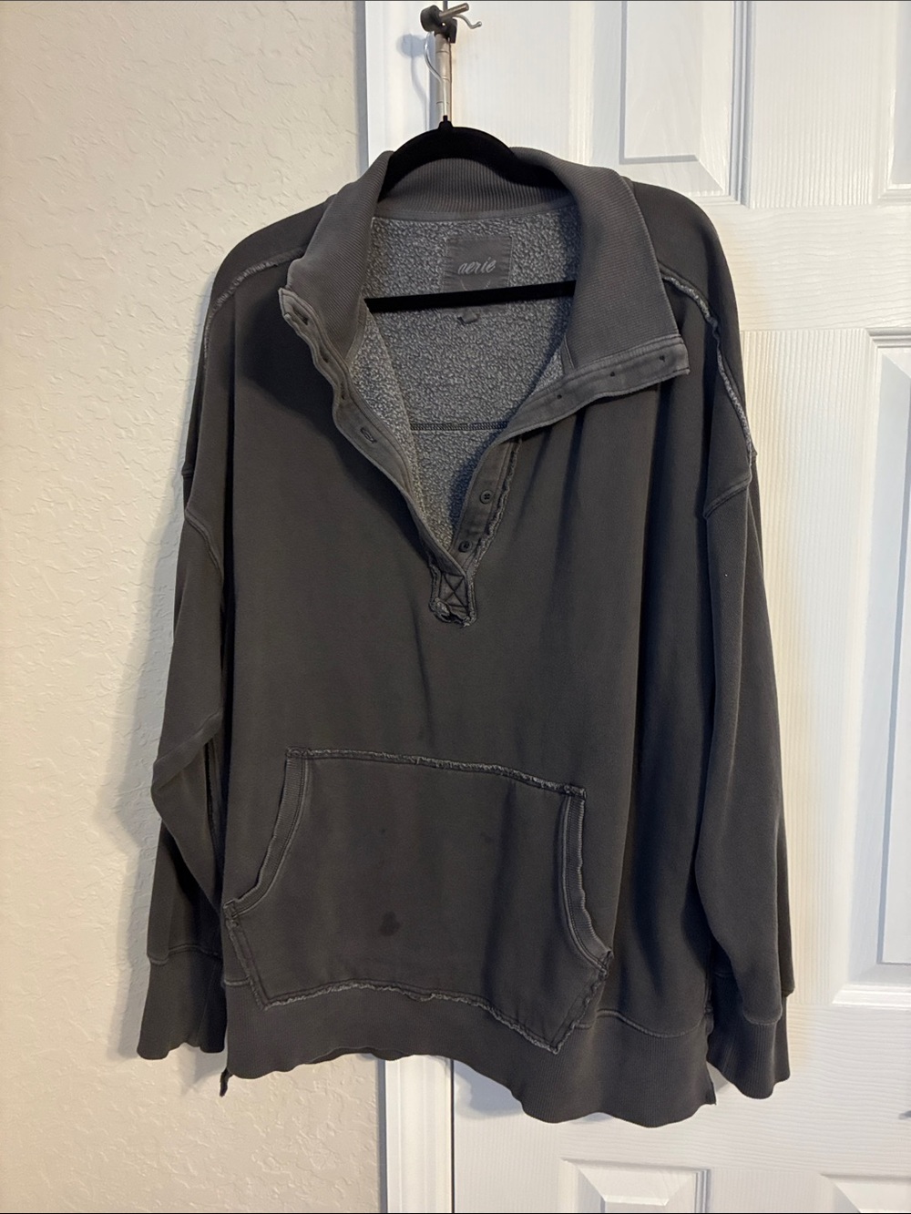 aerie Men’s Dark Gray Zip-Quarter Pullover Sweater